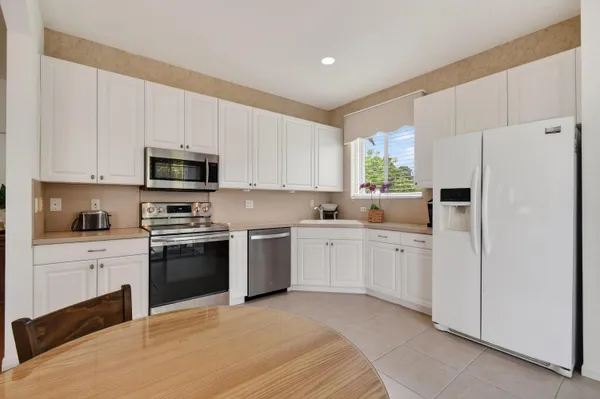 $2,800 | 425 Southwest Talquin Lane, Port St. Lucie, FL 34986