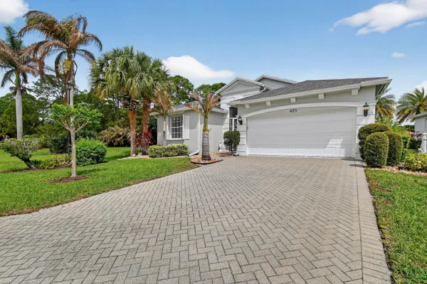 $2,800 | 425 Southwest Talquin Lane, Port St. Lucie, FL 34986