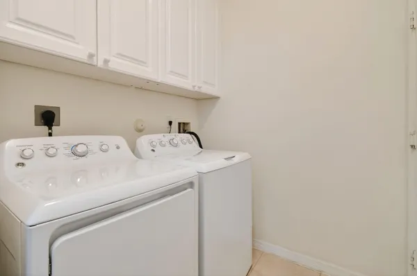 $2,800 | 425 Southwest Talquin Lane, Port St. Lucie, FL 34986