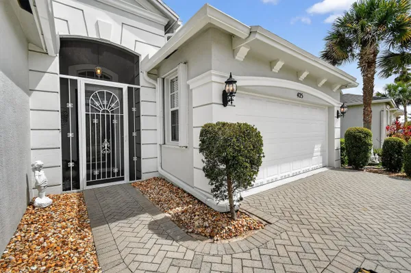 $2,800 | 425 Southwest Talquin Lane, Port St. Lucie, FL 34986