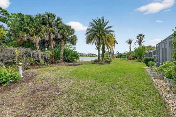 $2,800 | 425 Southwest Talquin Lane, Port St. Lucie, FL 34986