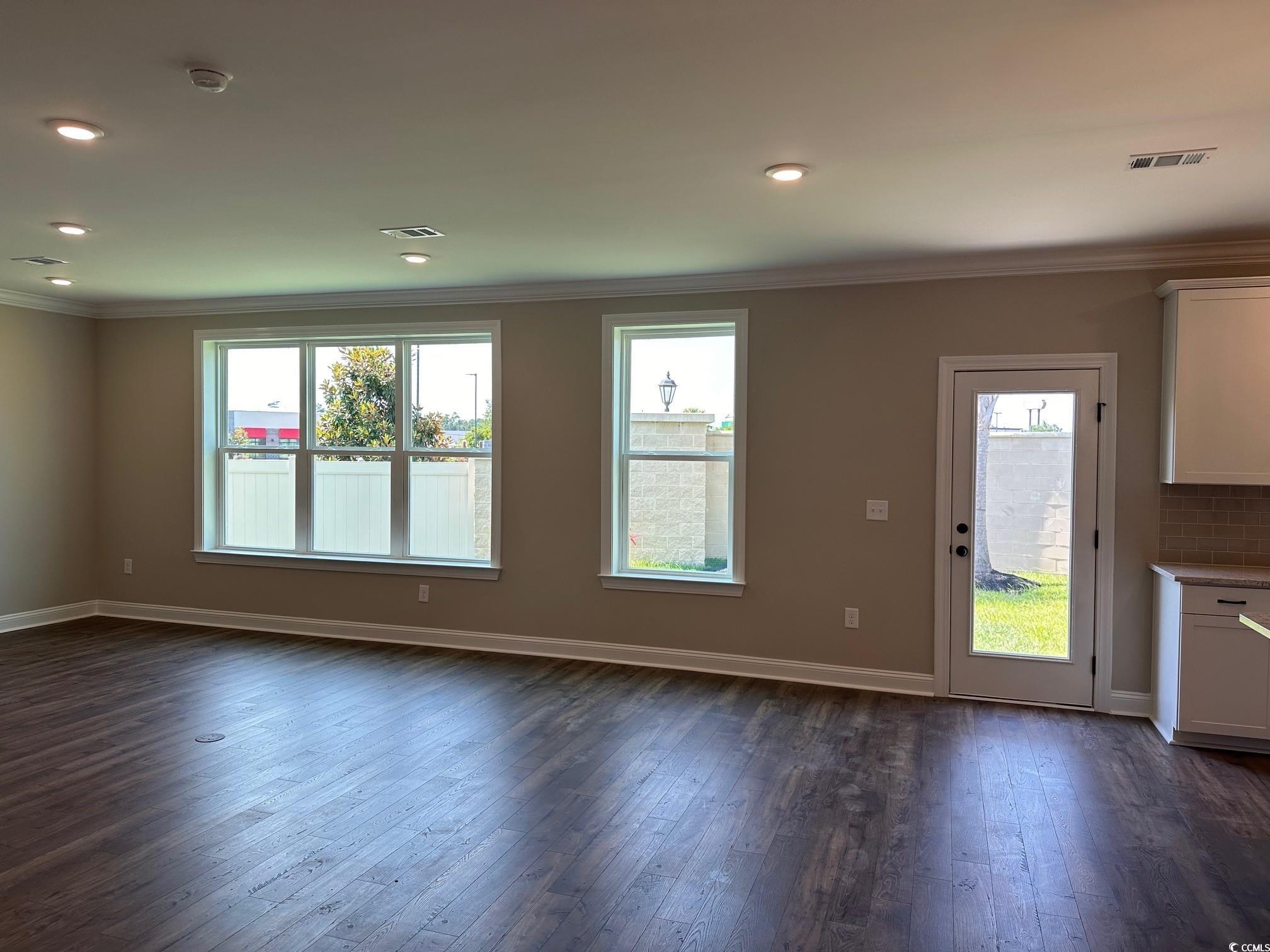 252 Hull Street Surfside Beach, SC 29575 - Photo 14 of 40 Gallery Image 14