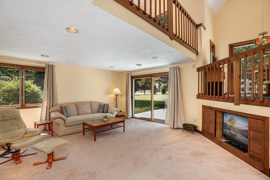 1 Garvey Road Framingham, MA 01701 - Photo 2 of 30