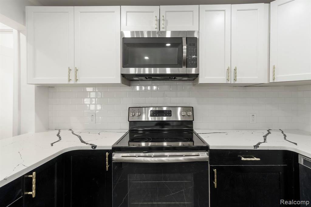 11357 Erdmann Road Sterling Heights, MI 48314 - Photo 12 of 50