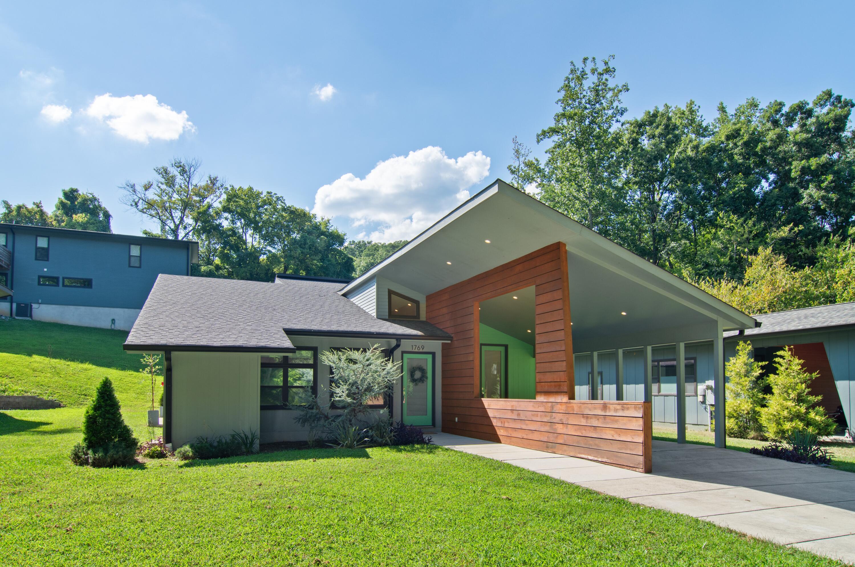 1769 Whiteoak Road Chattanooga, TN 37415 - Photo 1 of 75 1769 White Oak Rd