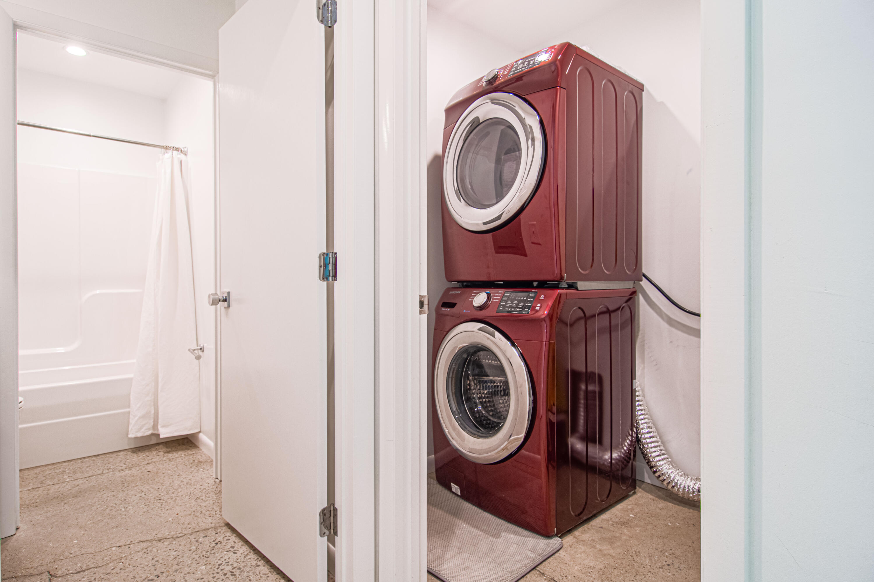 1769 Whiteoak Road Chattanooga, TN 37415 - Photo 32 of 75 Laundry Room