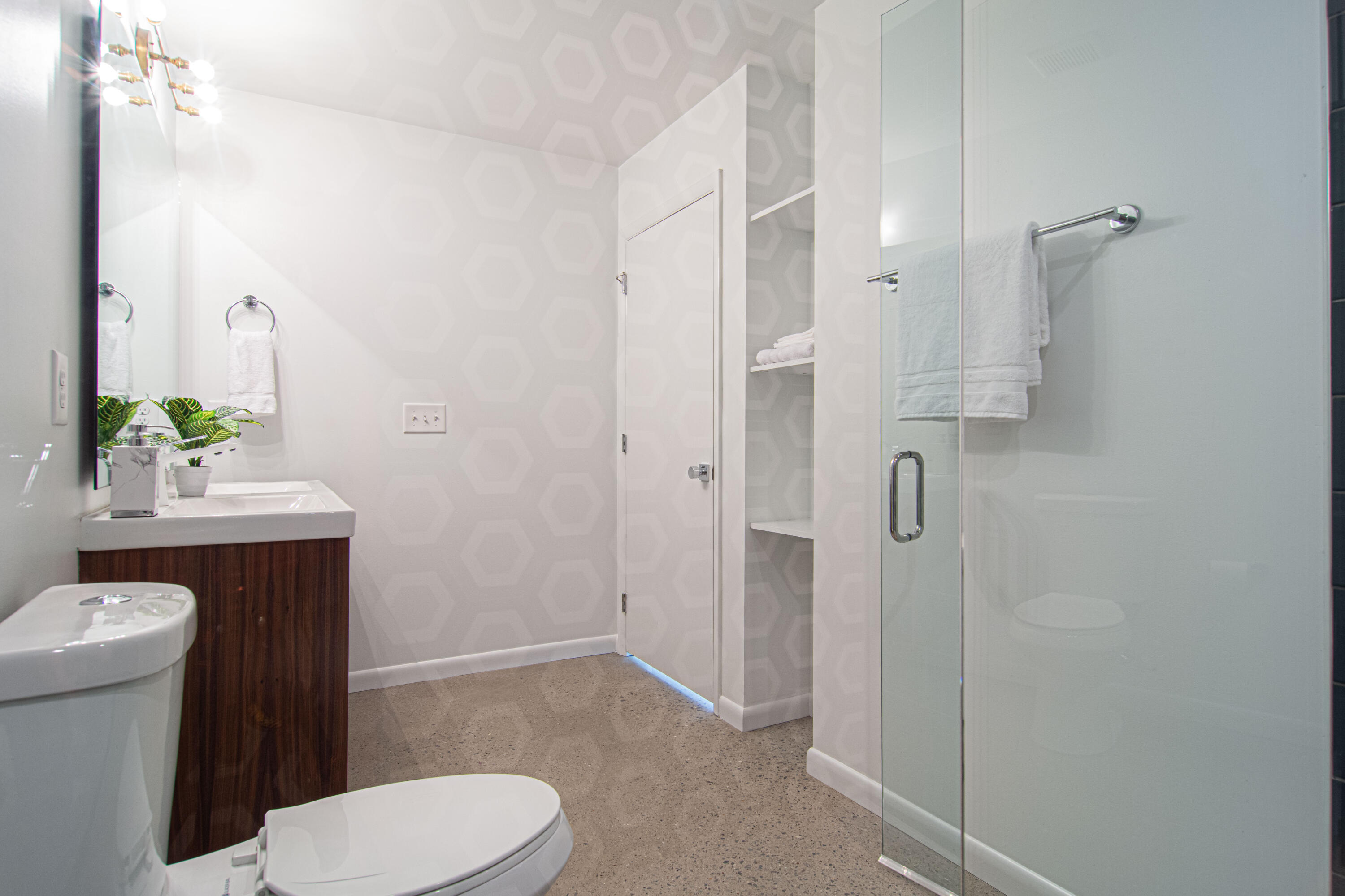 1769 Whiteoak Road Chattanooga, TN 37415 - Photo 53 of 75 Owner's Suite Bathroom