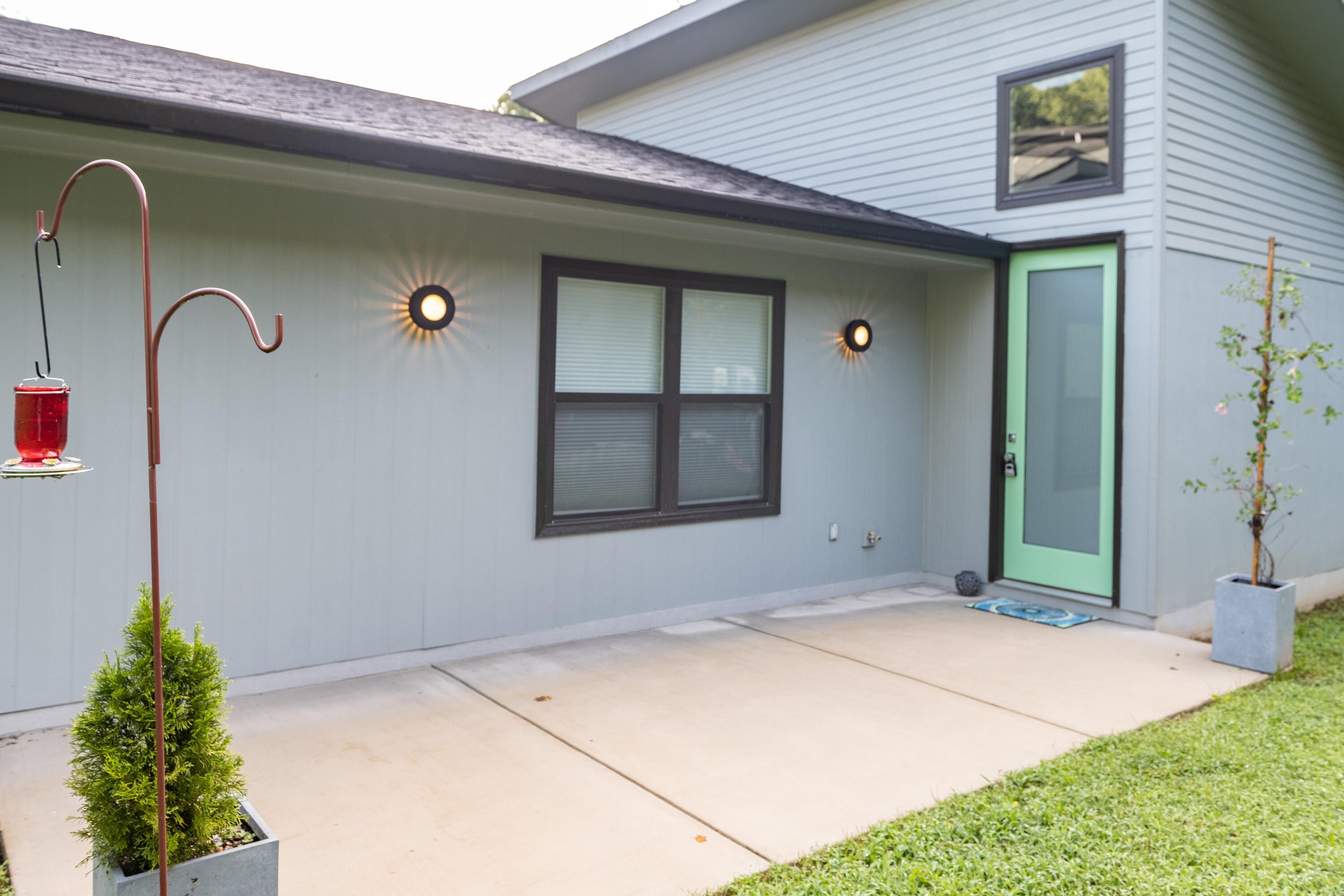 1769 Whiteoak Road Chattanooga, TN 37415 - Photo 59 of 75 Patio