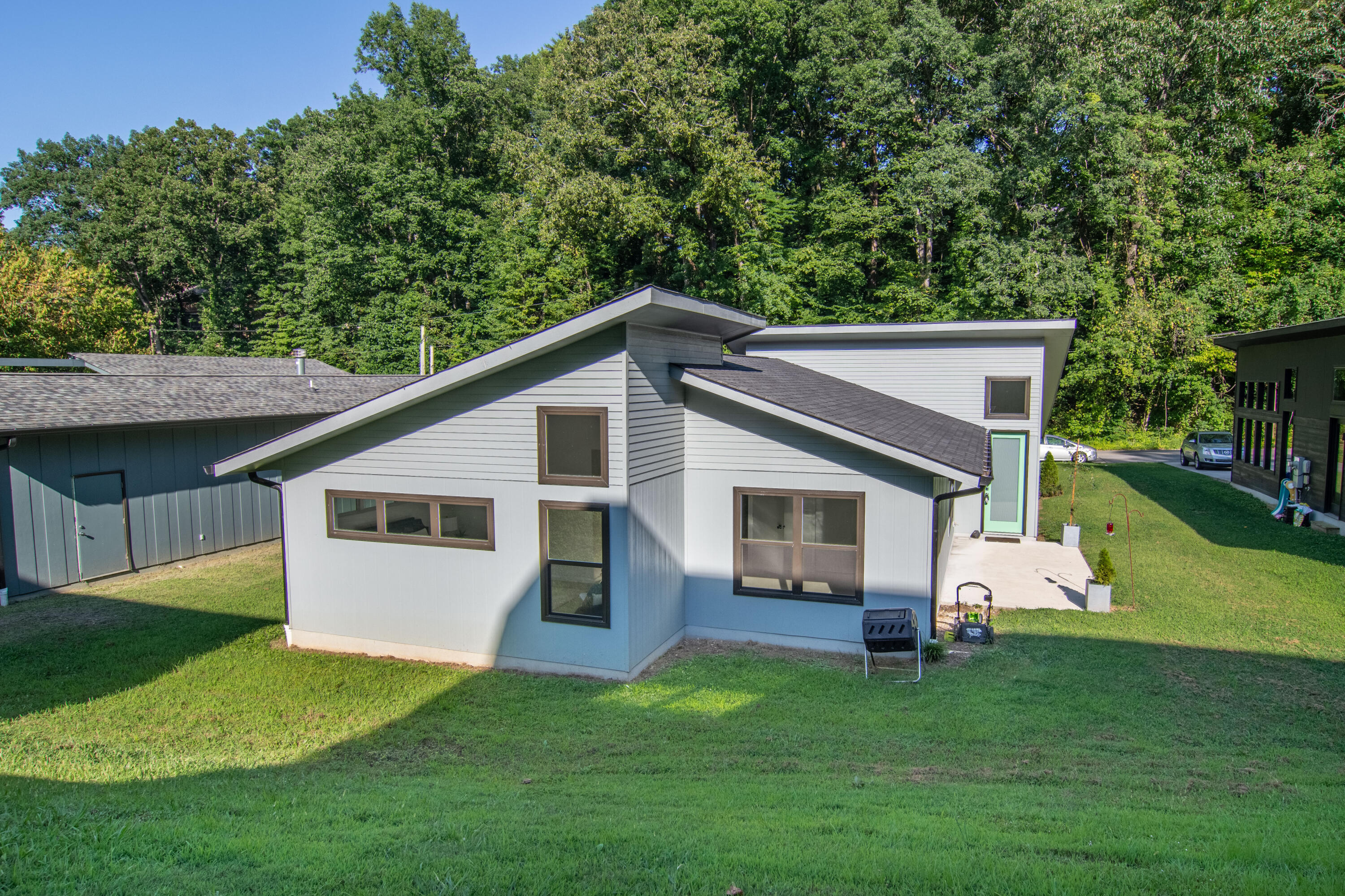 1769 Whiteoak Road Chattanooga, TN 37415 - Photo 61 of 75 Exterior back