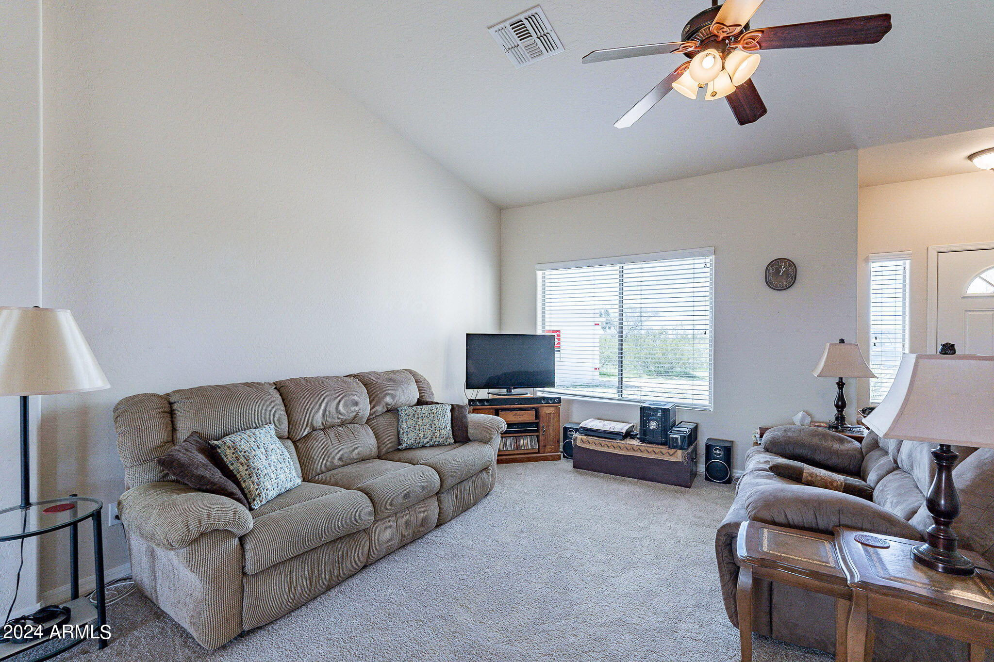 9269 North Diffin Road Florence, AZ 85132 - Photo 8 of 34 18-web-or-mls-Diffin-18