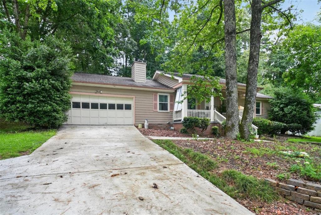 8198 Rockbridge Road Southwest Lithonia, GA 30058 - Photo 2 of 30