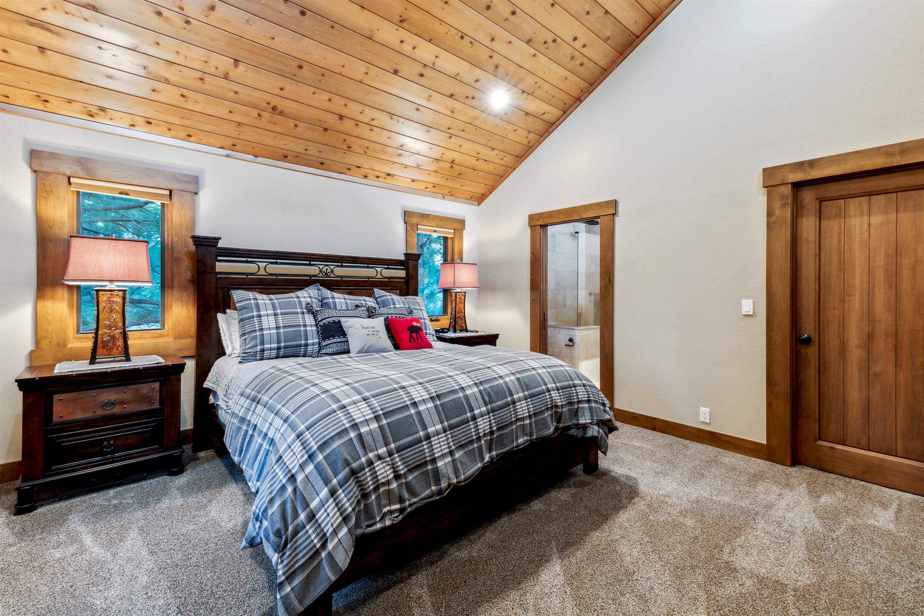 14204 Ski View Loop Truckee, CA 96161 - Photo 15 of 28 a bedroom with a bed and a dresser