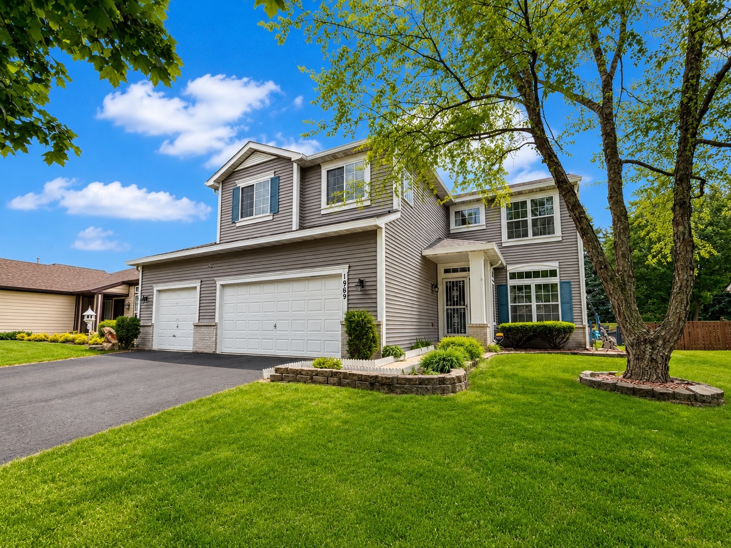 1969 Baldwin Way Bolingbrook, IL 60490 - Photo 1 of 36