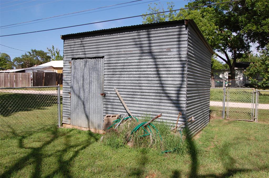 141 Ragland Street Graham, TX 76450 - Photo 16 of 17