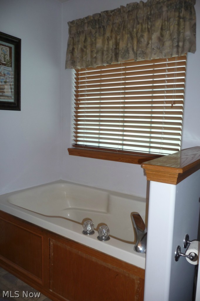 889 Lockwood Road Barberton, OH 44203 - Photo 13 of 21 Gallery Image 13