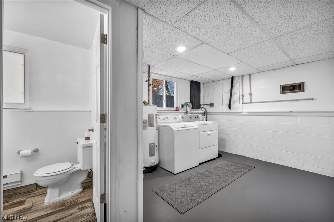 5847 Lear Nagle Road North Ridgeville, OH 44039 - Photo 21 of 29 Half bath and laundry room