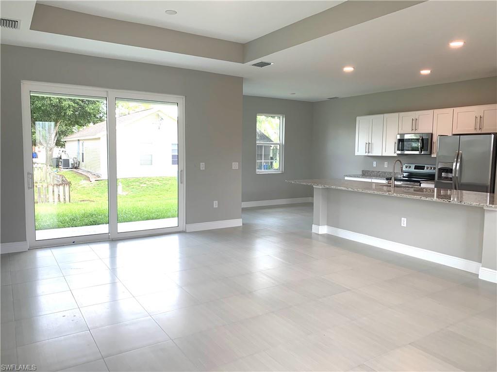 18509 Sebring Road Fort Myers, FL 33967 - Photo 5 of 30