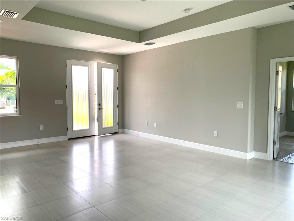 18509 Sebring Road Fort Myers, FL 33967 - Photo 10 of 30