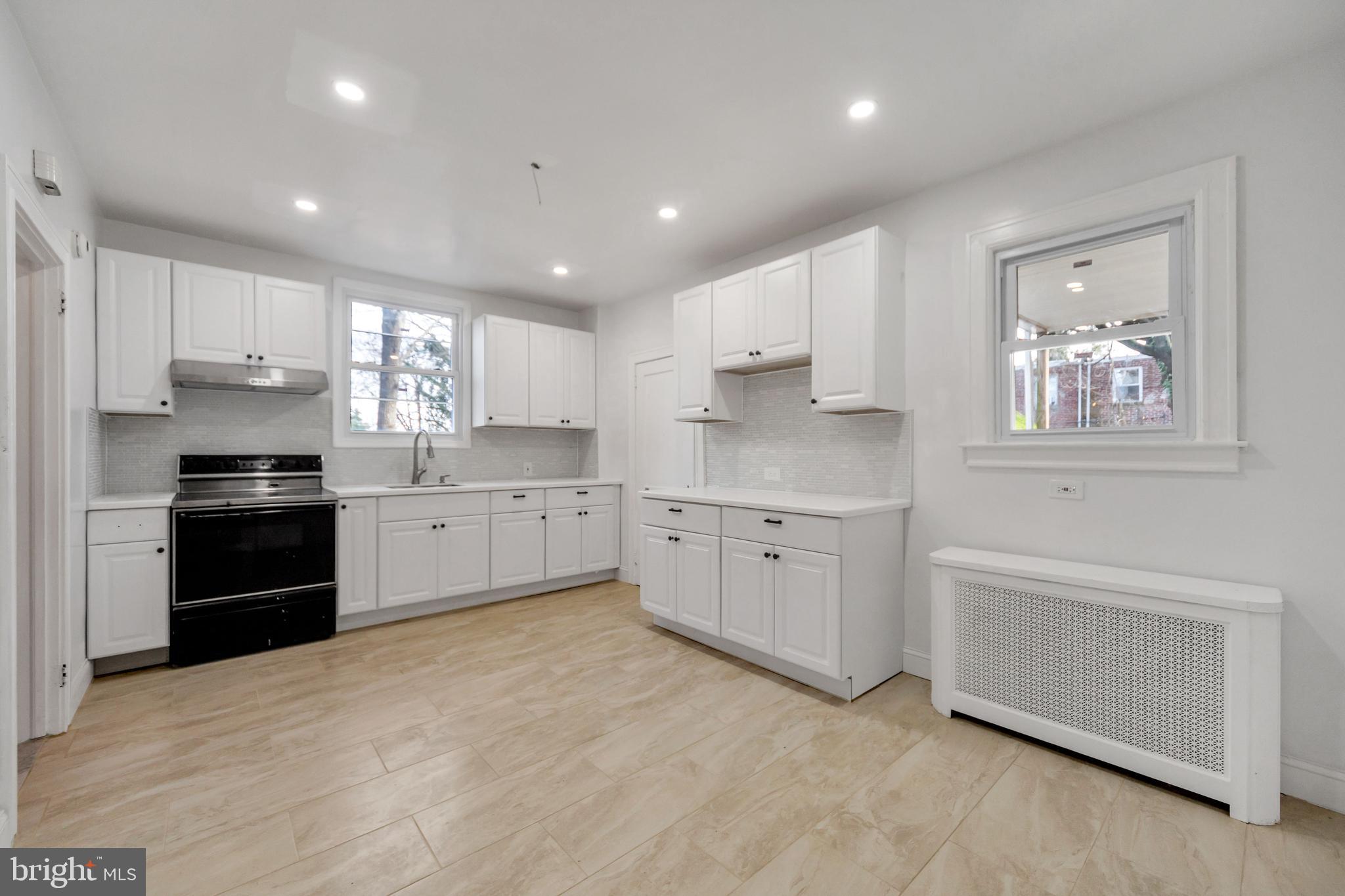 12 Golf Road Darby, PA 19023 - Photo 11 of 31