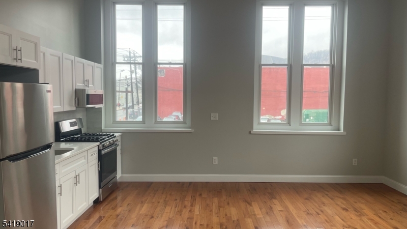 38 Mill Street Paterson, NJ 07501 - Photo 20 of 21