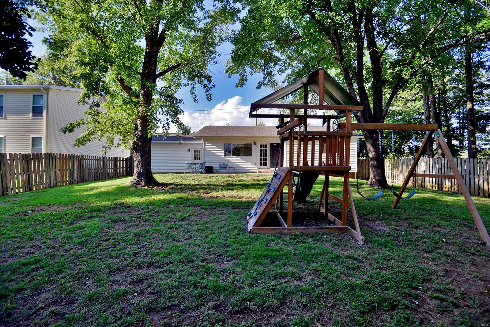 714 Reinke Road Ballwin, MO 63021 - Photo 28 of 32