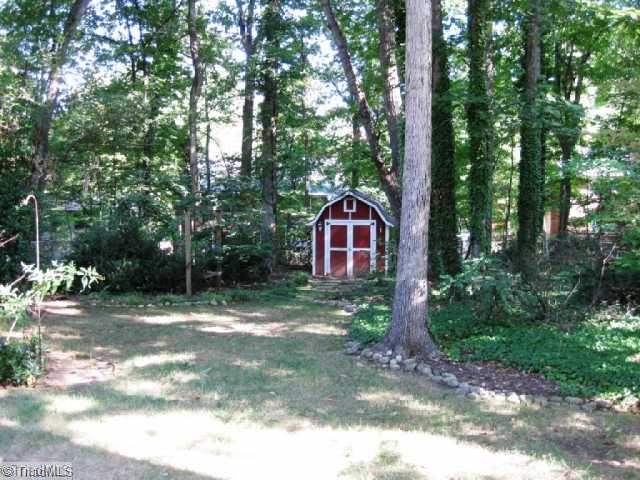 3606 Pinetop Road Greensboro, NC 27410 - Photo 11 of 11 Yard/Garden.
