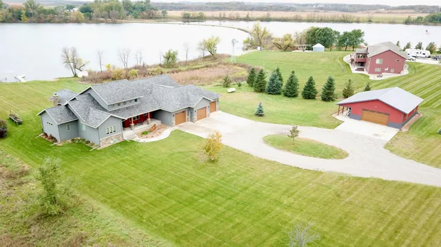 $1,050,000 | 11008 Alex Drive, Sauk Centre, MN 56378