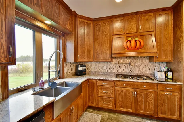 $1,050,000 | 11008 Alex Drive, Sauk Centre, MN 56378