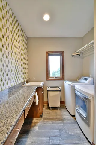 $1,050,000 | 11008 Alex Drive, Sauk Centre, MN 56378