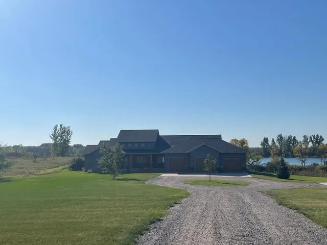 $1,050,000 | 11008 Alex Drive, Sauk Centre, MN 56378