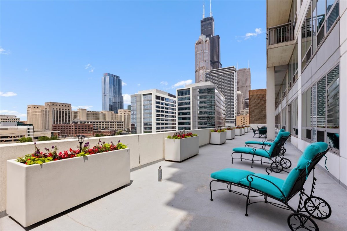 701 South Wells Street, Unit 2005 Chicago, IL 60607 - Photo 22 of 26