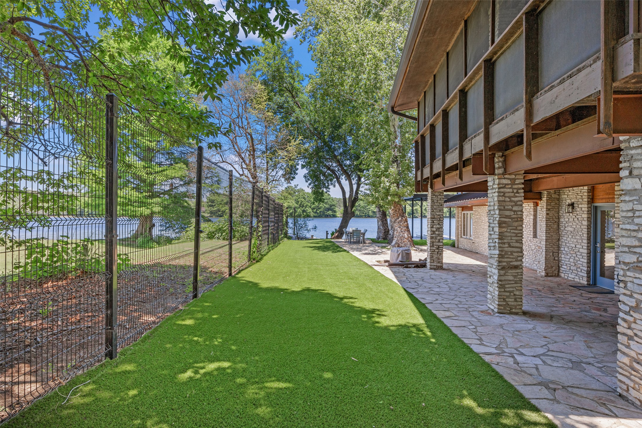 1758 Channel Road Austin, TX 78746 - Photo 28 of 39