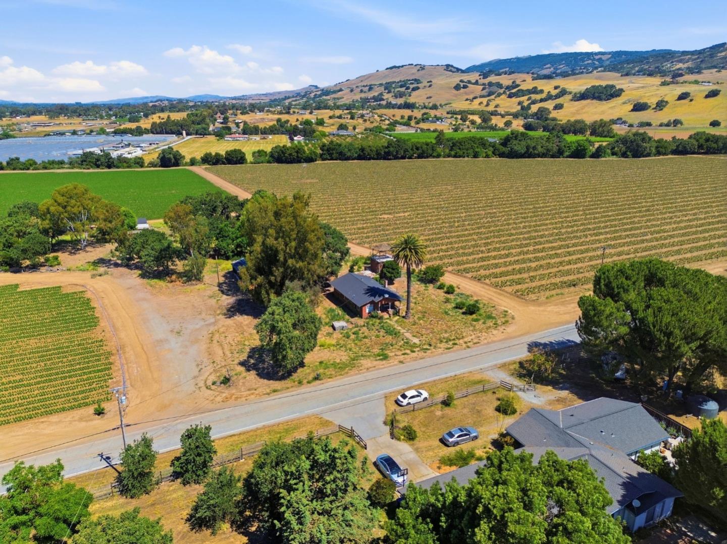3115 Leavesley Road Gilroy, CA 95020 - Photo 27 of 31