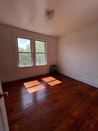 $2,500 | 31 41st Street, Unit 5, Irvington, NJ 07111