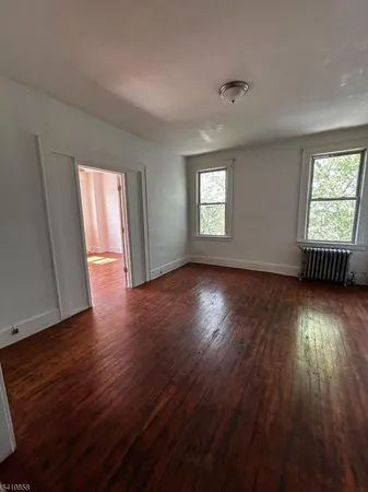 $2,500 | 31 41st Street, Unit 5, Irvington, NJ 07111