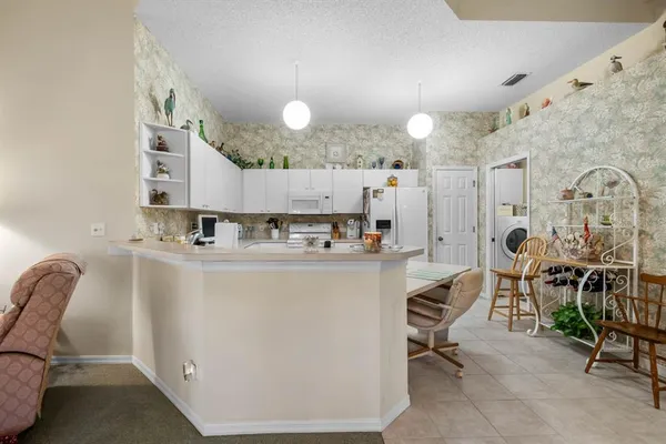 $175,000 | 2429 New Haven Circle, Unit 64, Sun City Center, FL 33573