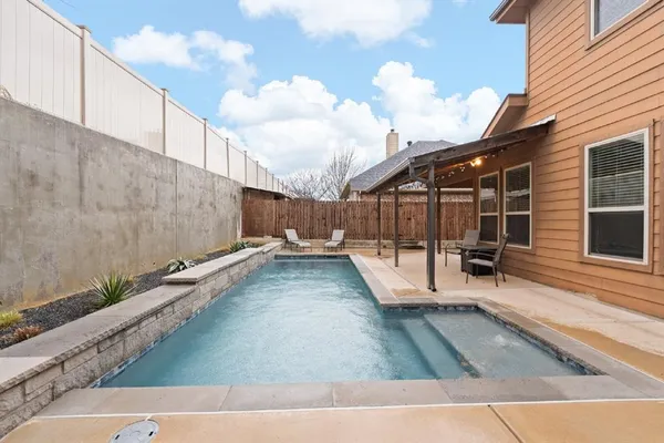 $3,700 | 400 Hidden Lake Court, Burleson, TX 76028