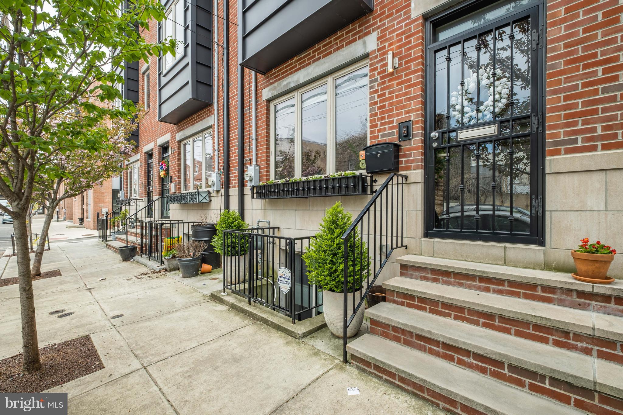 136 Reed Street Philadelphia, PA 19147 - Photo 5 of 62