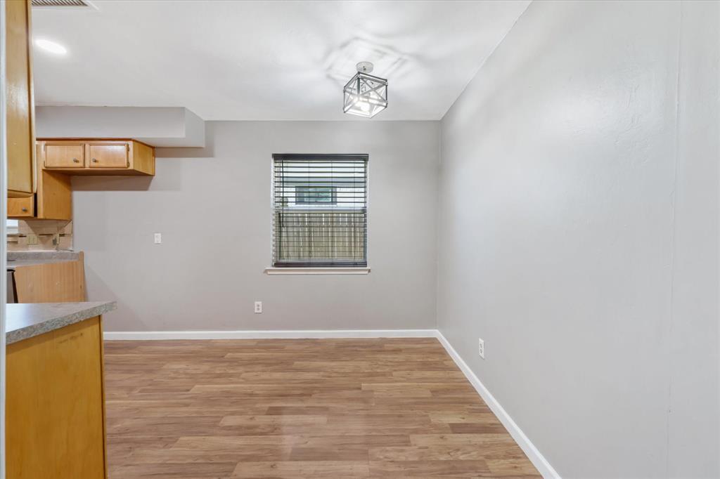 4014 West Rochelle Road Irving, TX 75062 - Photo 6 of 19