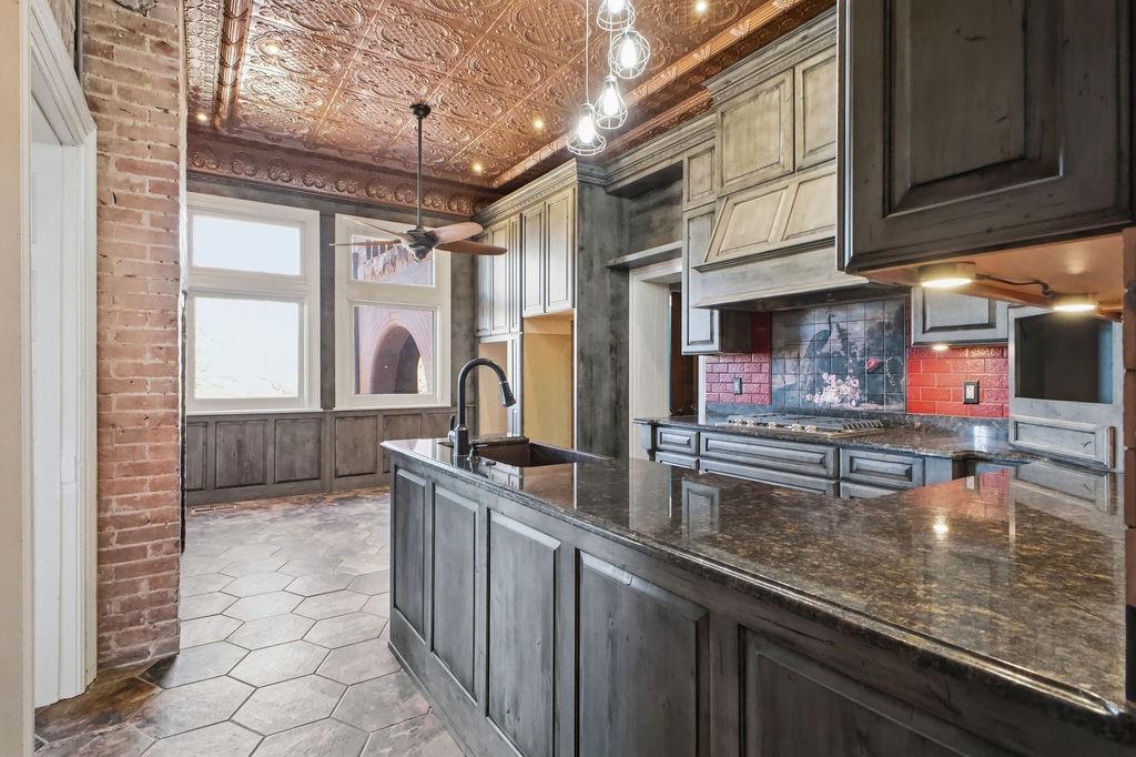 802 Hall Street St. Joseph, MO 64501 - Photo 48 of 99