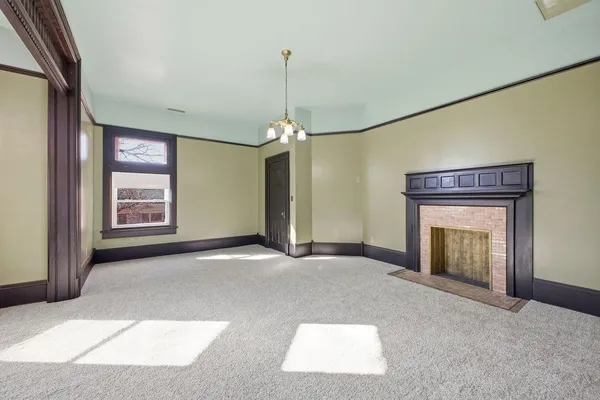$797,000 | 802 Hall Street, St. Joseph, MO 64501