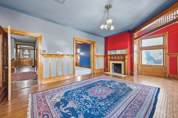 $797,000 | 802 Hall Street, St. Joseph, MO 64501