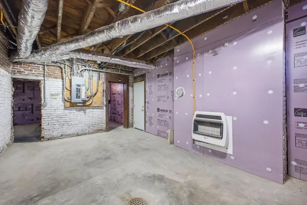 $797,000 | 802 Hall Street, St. Joseph, MO 64501