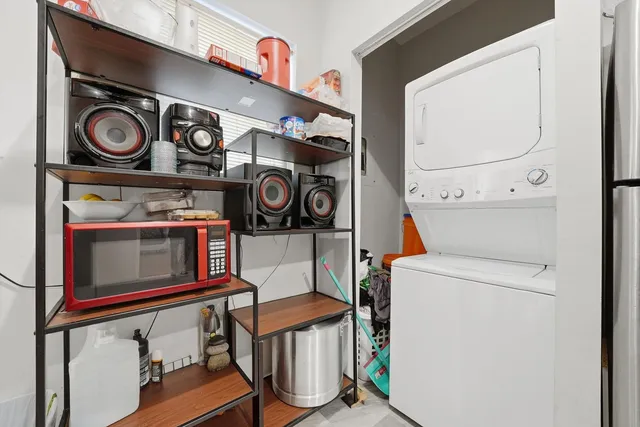 $1,025,000 | 4418 West Armitage Avenue, Chicago, IL 60639