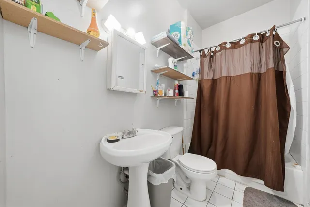 $1,025,000 | 4418 West Armitage Avenue, Chicago, IL 60639