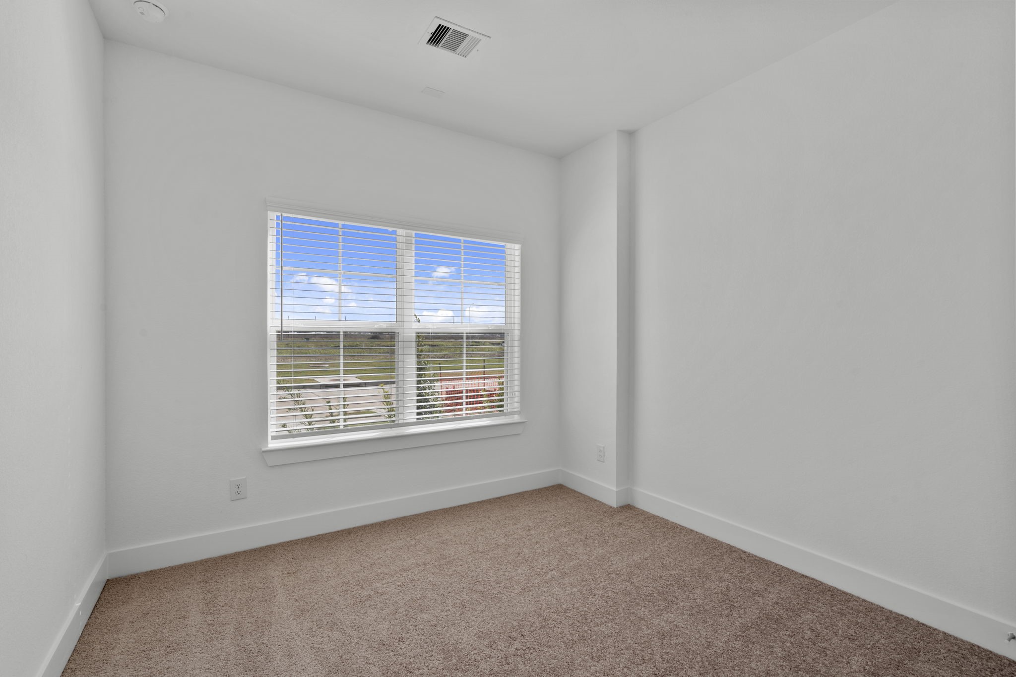5227 Celestial Court Iowa Colony, TX 77583 - Photo 15 of 43