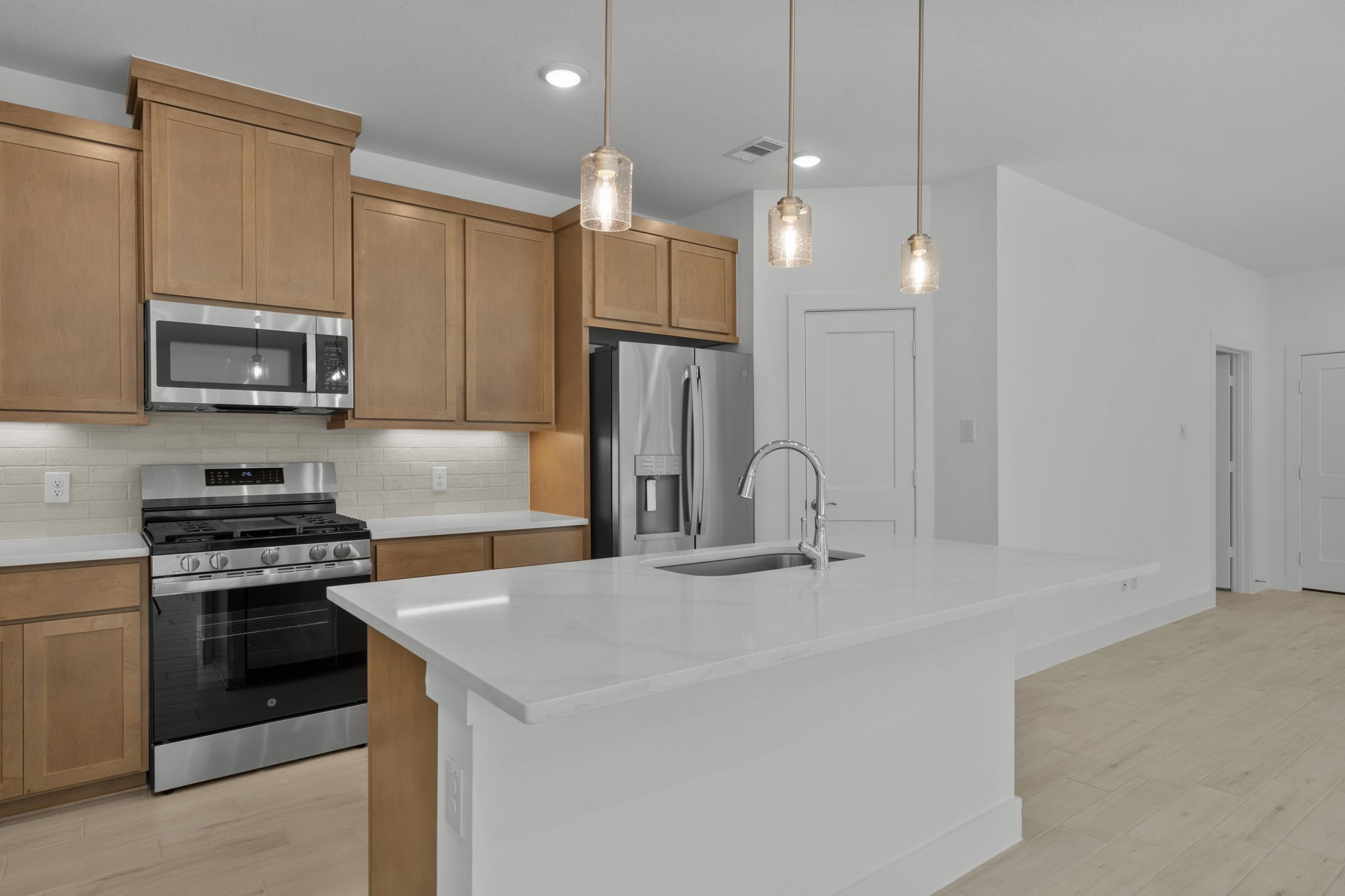 5227 Celestial Court Iowa Colony, TX 77583 - Photo 10 of 43