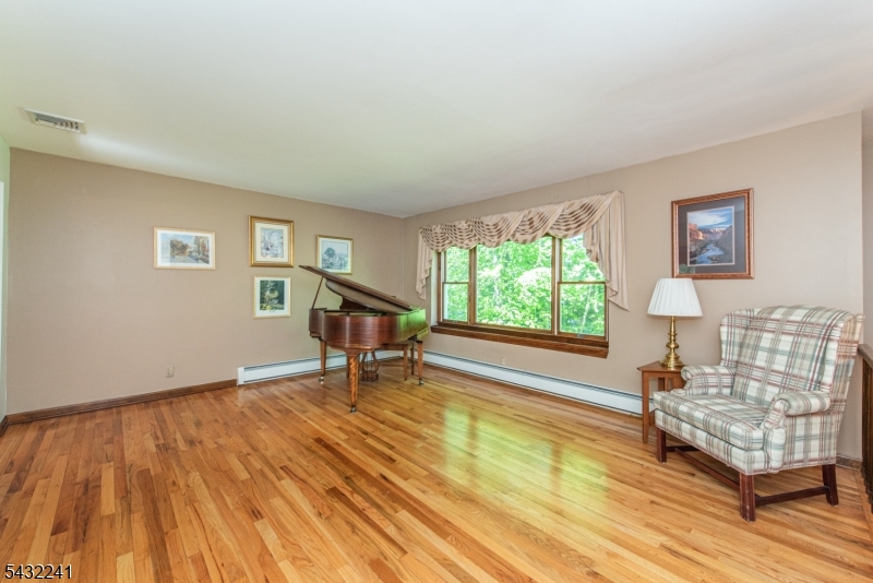 232 Ridge Road West Milford, NJ 07480 - Photo 4 of 50