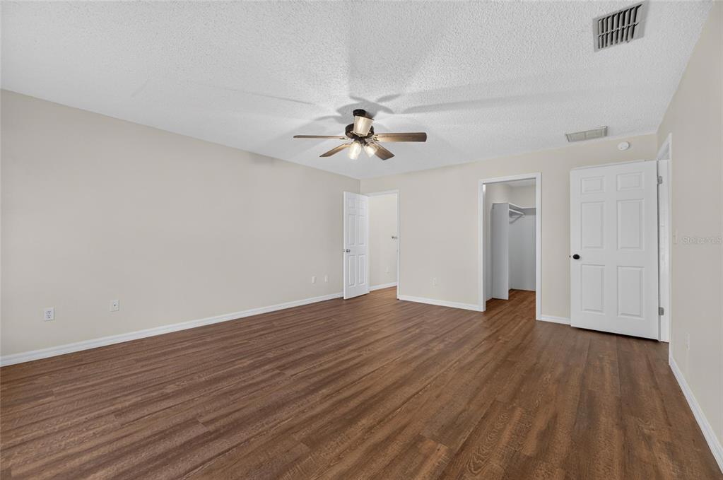 615 Thompson Road Lithia, FL 33547 - Photo 13 of 55