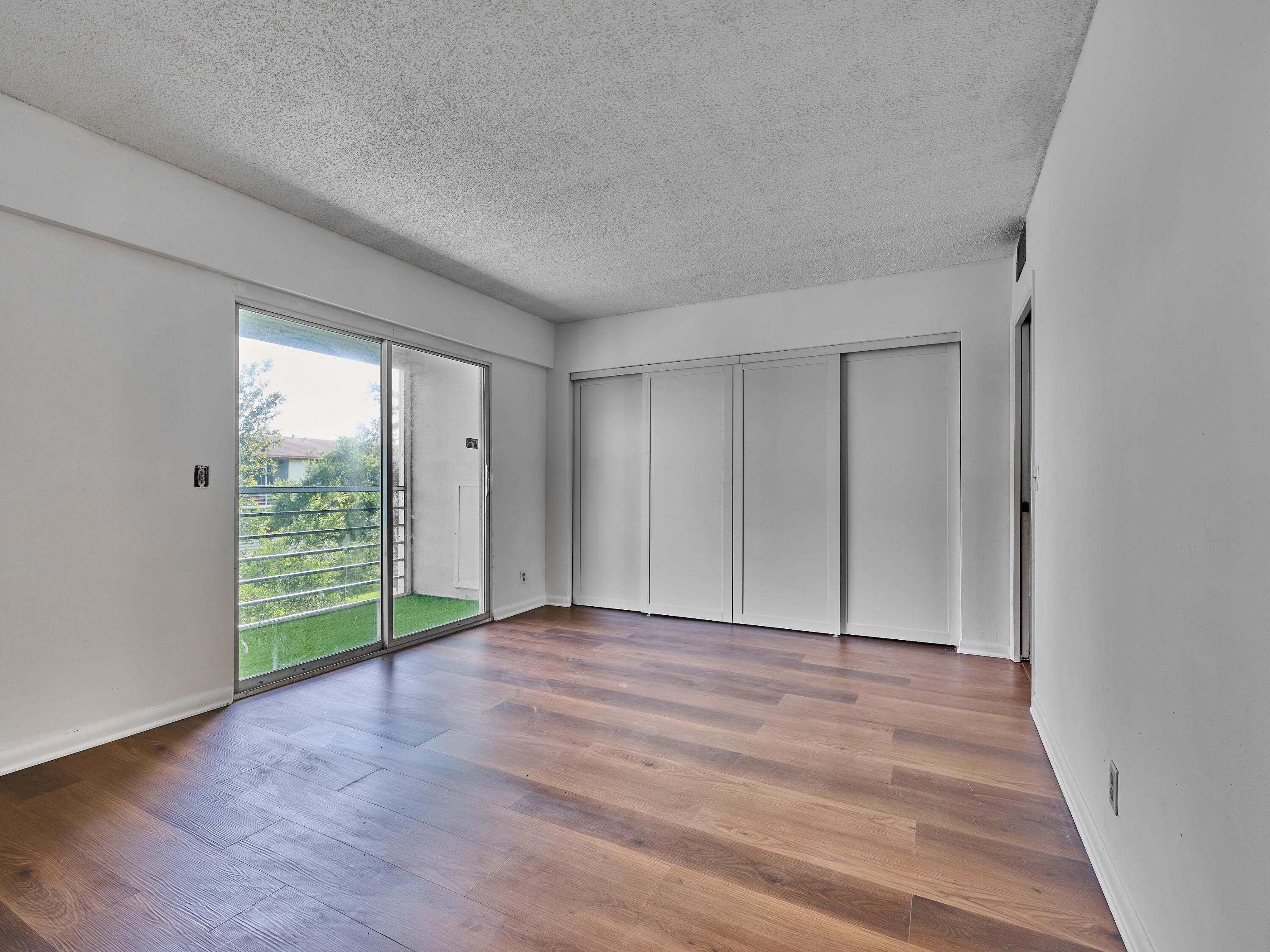 325 Mansfield Drive, Unit 325H Boca Raton, FL 33434 - Photo 8 of 17 Bedroom